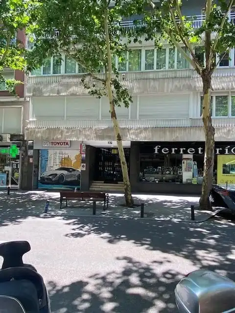 Flat for rent in Madrid  with Air Conditioner, Heating and Furnished