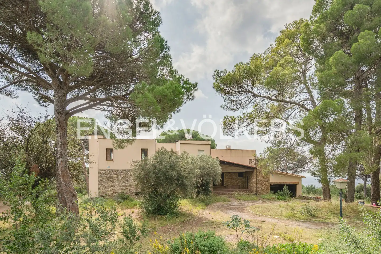 Vista exterior de Casa o xalet en venda en L'Ametlla del Vallès amb Calefacció