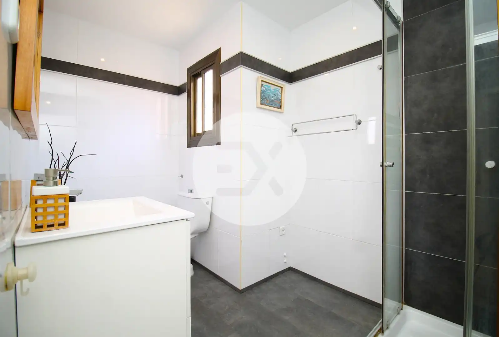 Bathroom of Flat for sale in Castelldefels  with Air Conditioner, Heating and Parquet flooring