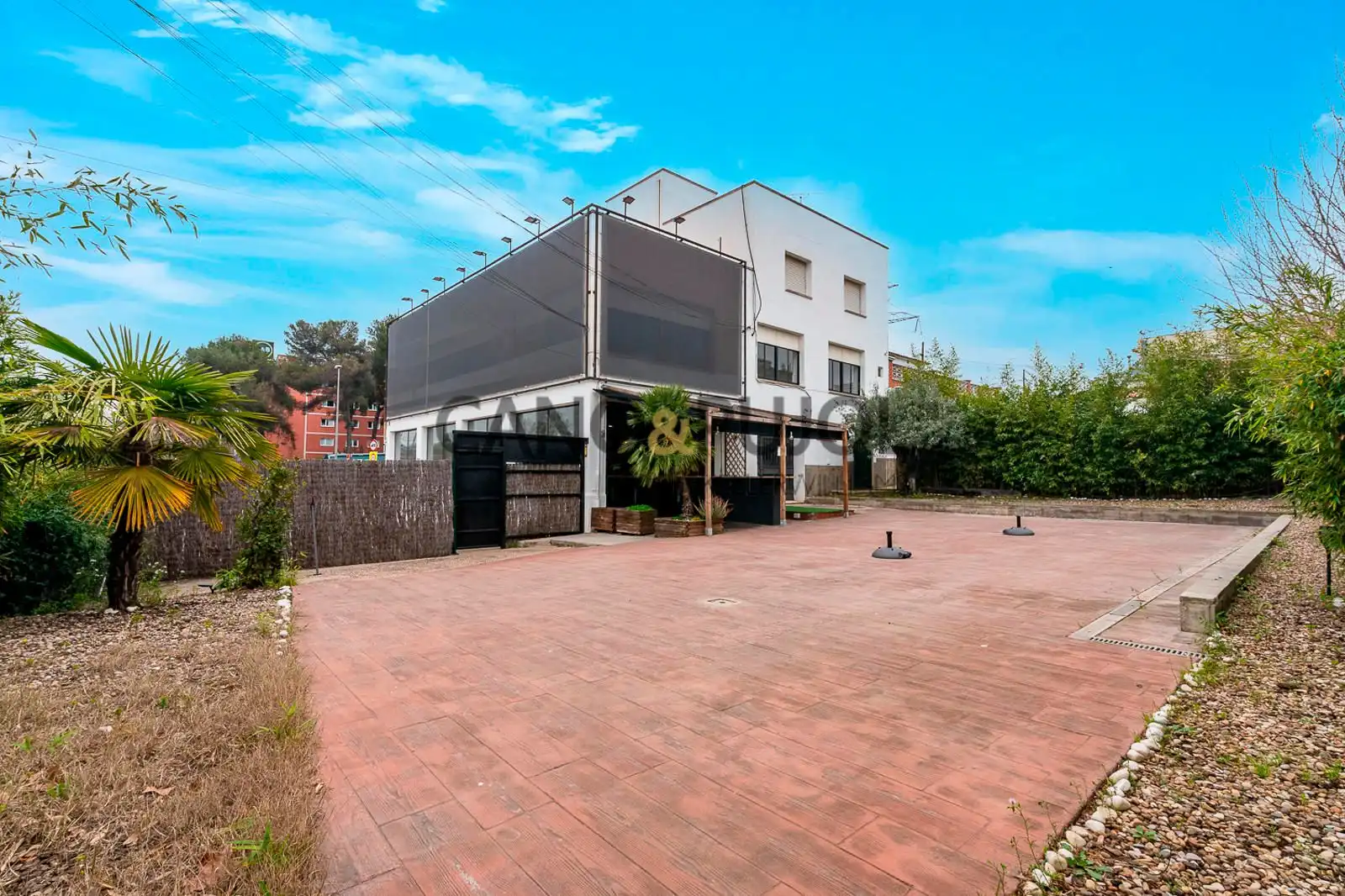 Exterior view of Buildings for sale in Rubí