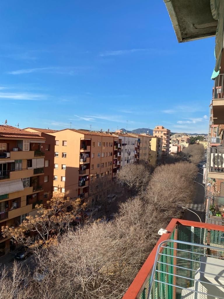 Flat for sale in  d'Amèrica, El Palau - Escorxador