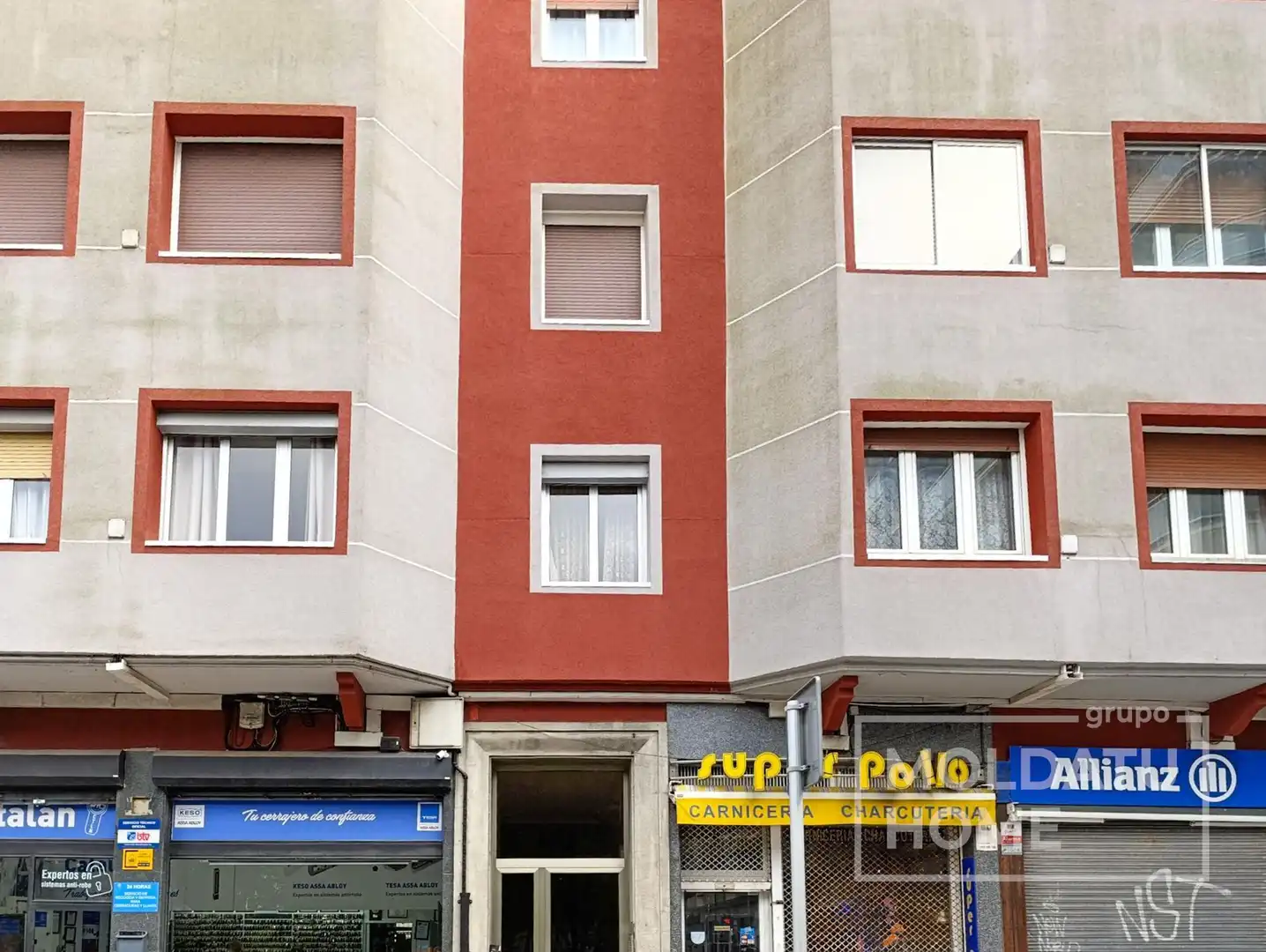 Vista exterior de Piso en venta en Irun  con Calefacción y Amueblado