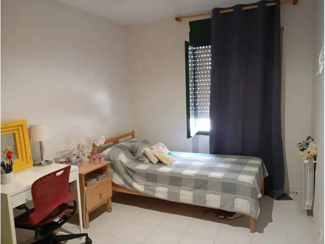 Dormitori de Casa o xalet en venda en Cunit amb Calefacció, Jardí privat i Terrassa