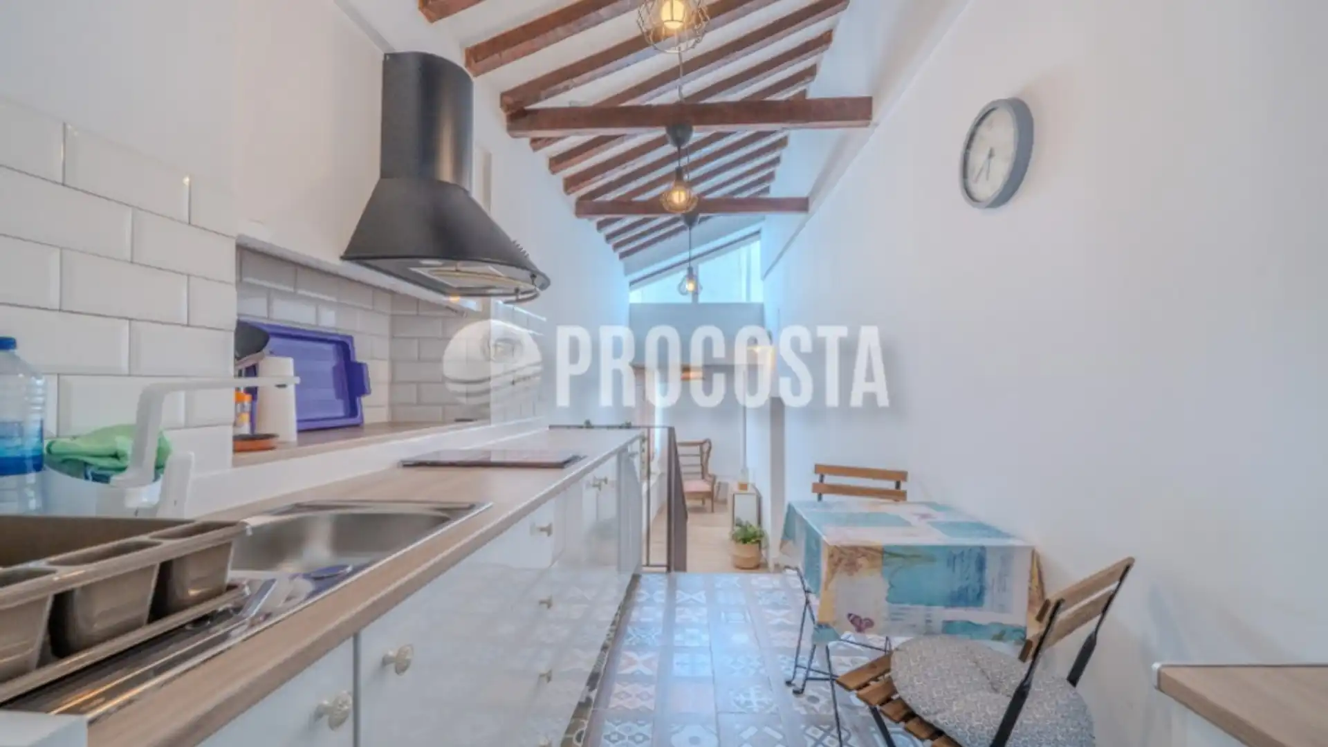 Casa adosada en venta en Plaza de la Constitución, Almuñecar Centro