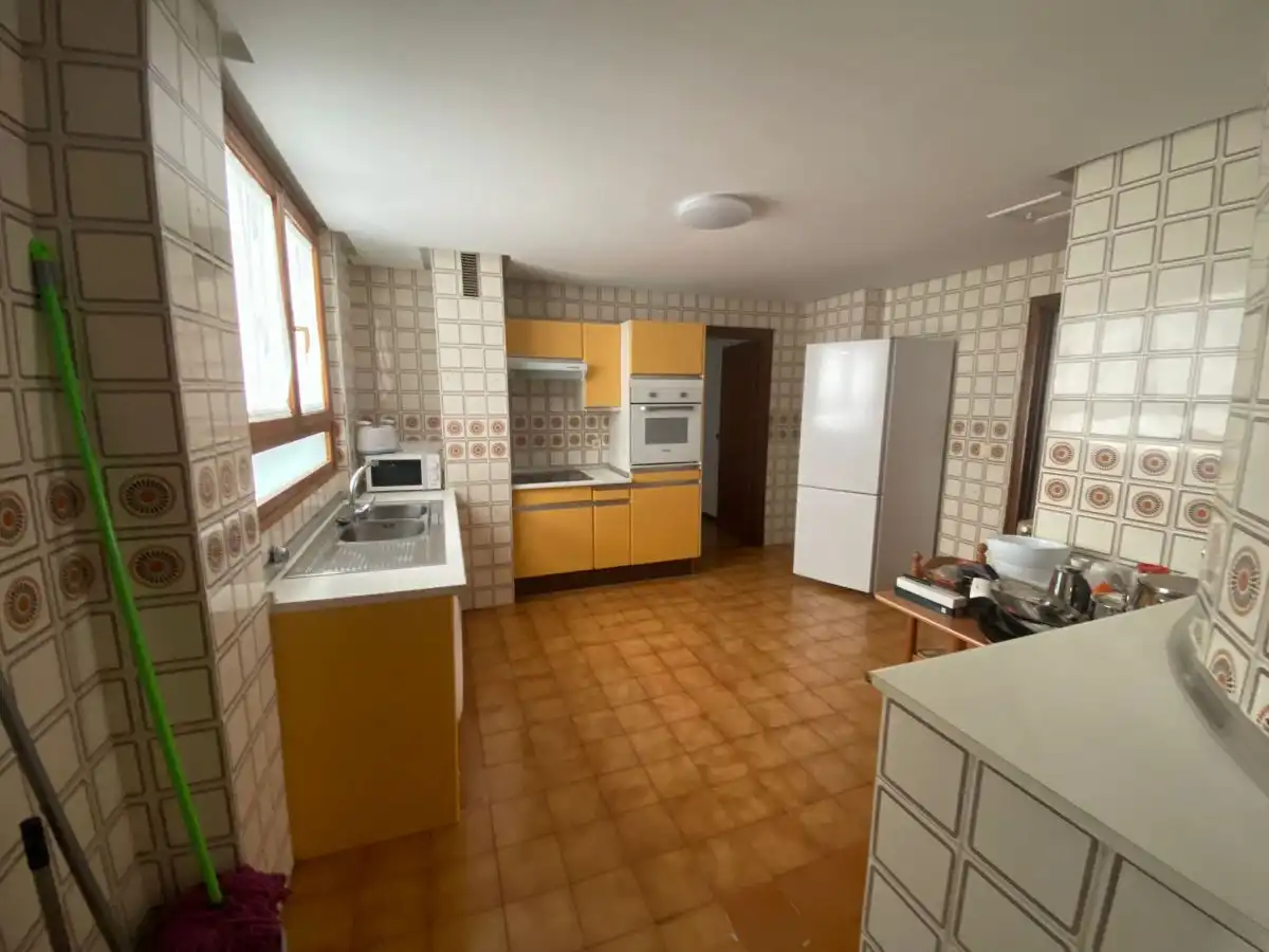 Küche von Wohnung zur Miete in Palencia mit Klimaanlage, Heizung und Möbliert