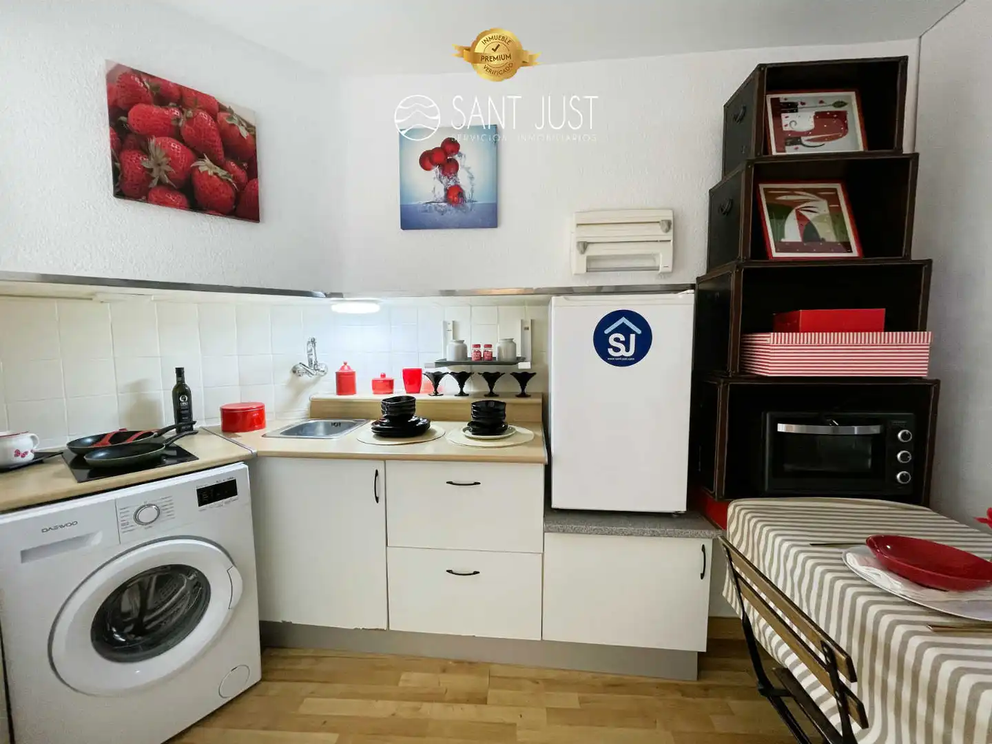 Kitchen of Study for sale in La Pineda