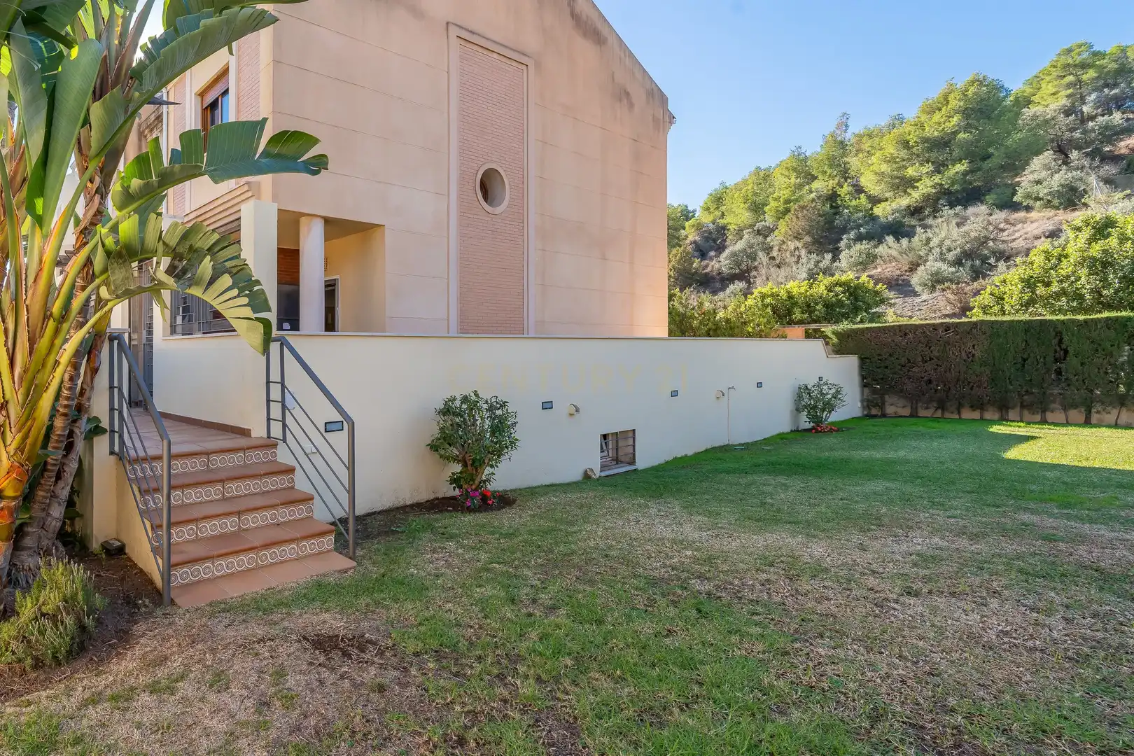 Vista exterior de Casa o xalet en venda en Málaga Capital amb Aire condicionat, Jardí privat i Traster