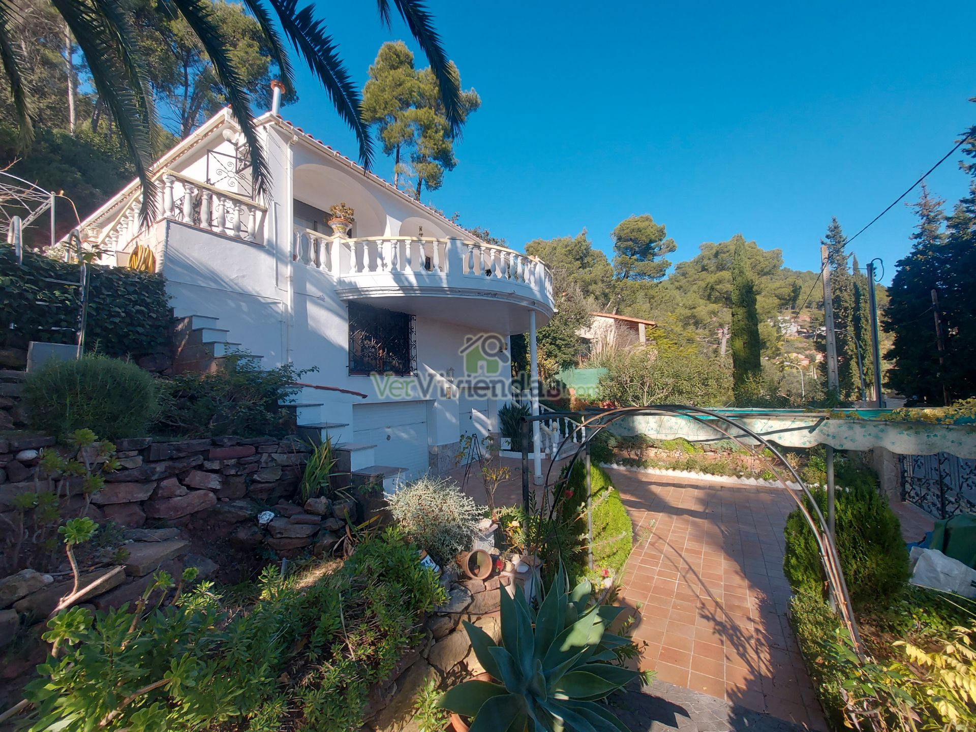 Exterior view of House or chalet for sale in Torrelles de Llobregat  with Air Conditioner, Heating and Private garden