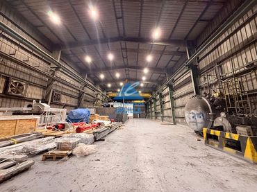 Nave industrielle à louer à Lugar
