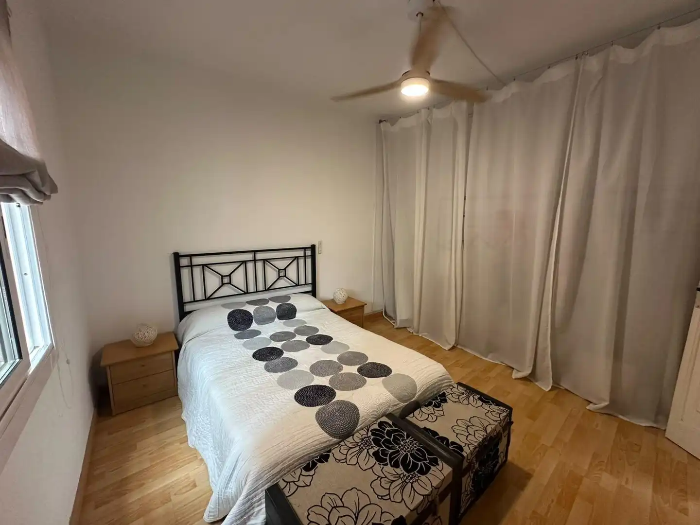 Dormitori de Apartament en venda en Barcelona amb Parquet, Traster i Moblat