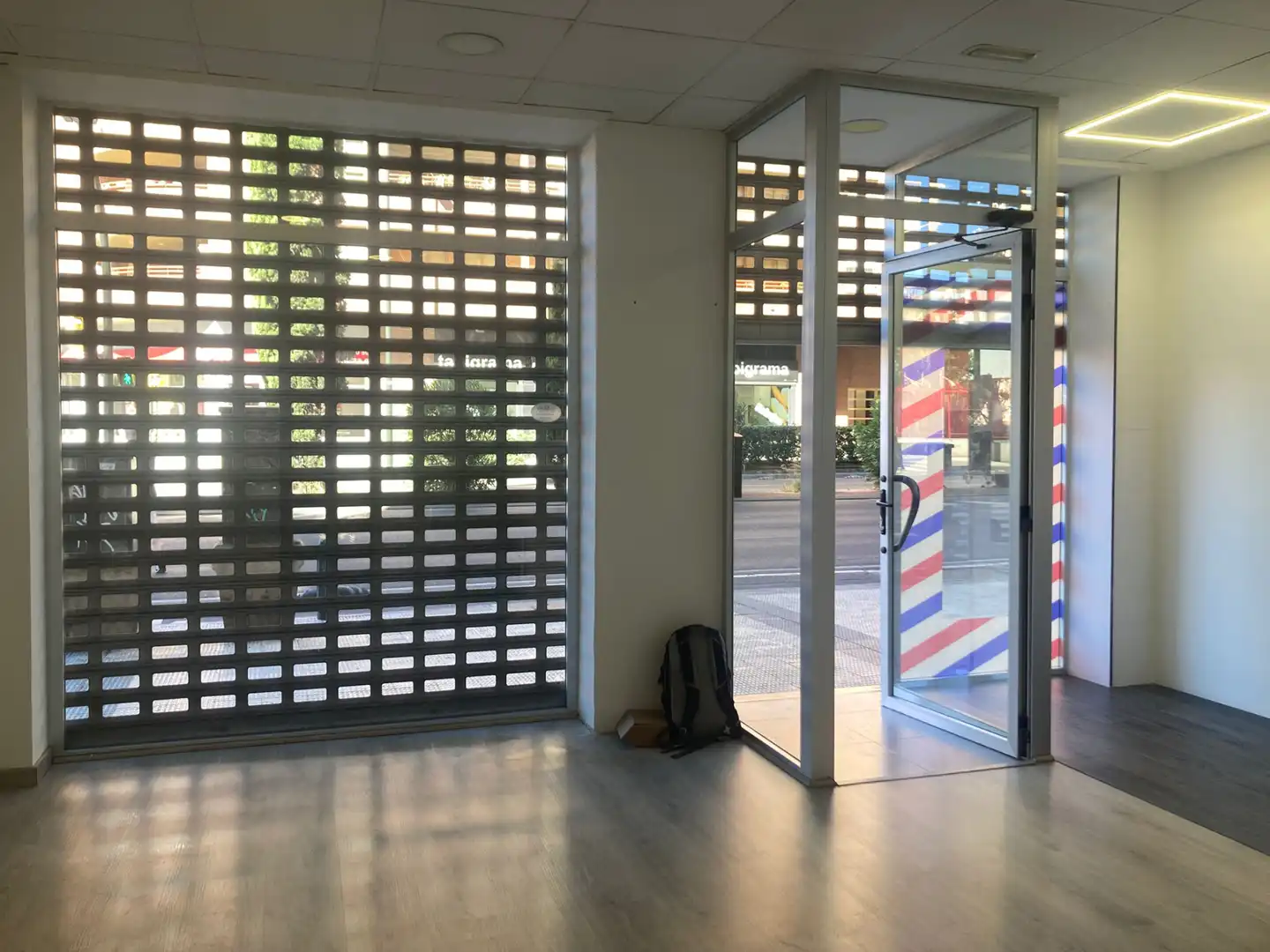 Local de lloguer en Zaragoza amb Aire condicionat, Calefacció i Parquet