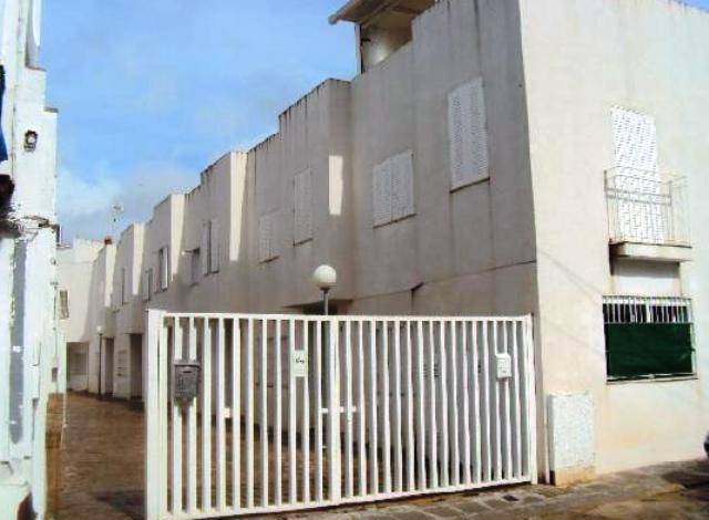 Casa adosada en Venta en Calle Santa Maria del Aljarafe en Aznalcázar