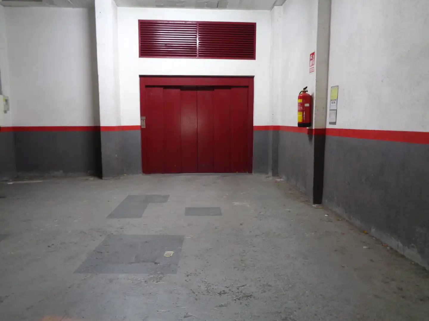 Parkplatz zum Verkauf in Col.legis Nous, imagen 9