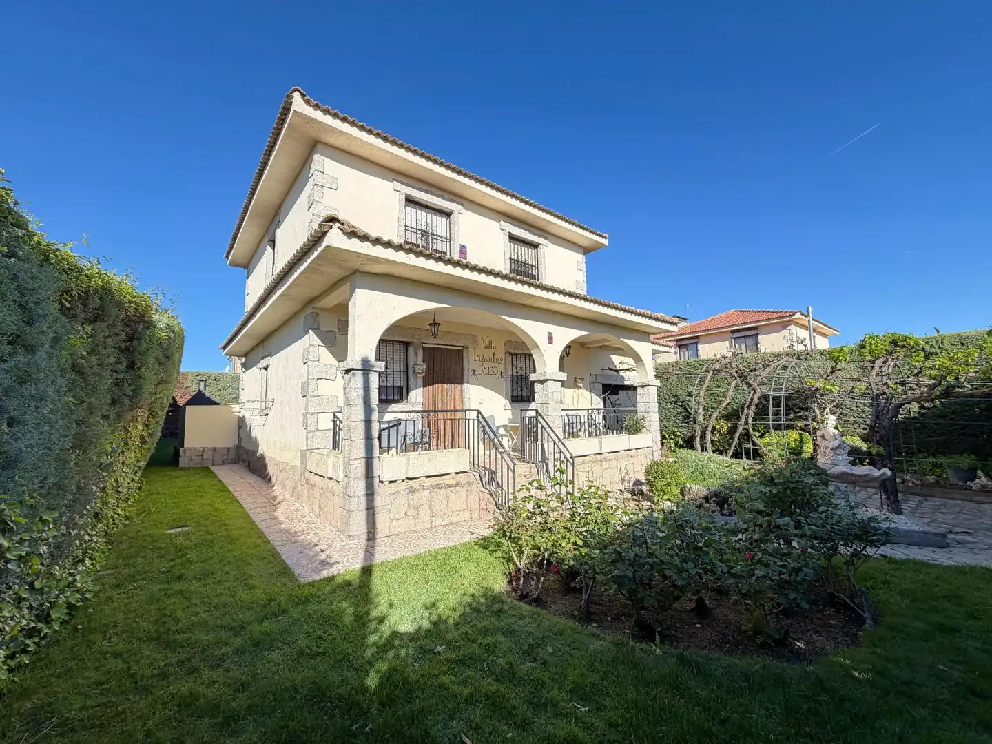 Vista exterior de Casa o chalet en venta en Camarena con Aire acondicionado, Calefacción y Terraza