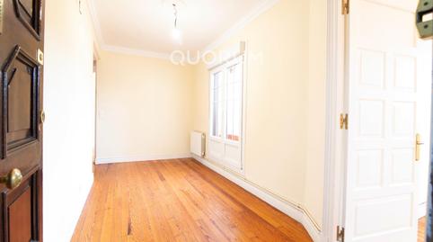 Photo 2 of Flat to rent in Plaza San José, Ensanche - Moyua - Diputación, Bizkaia