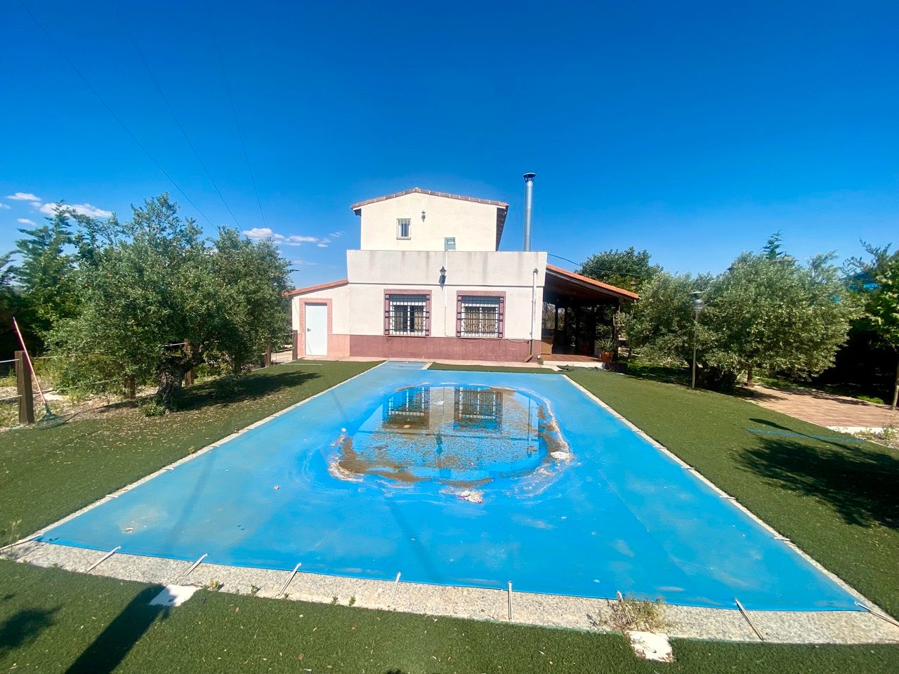 Piscina de Casa o xalet en venda en Villarrubia de los Ojos amb Aire condicionat, Jardí privat i Terrassa