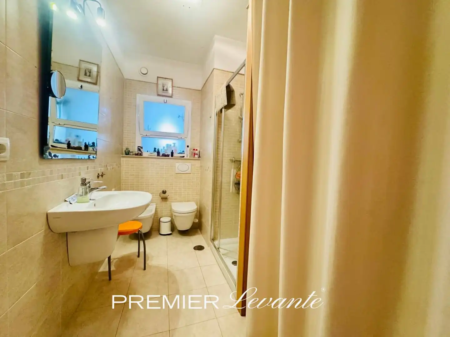 Baño de Piso en venta en L'Alfàs del Pi con Aire acondicionado, Terraza y Balcón