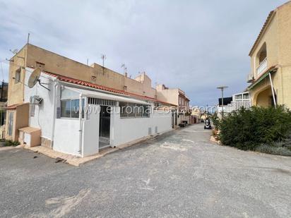 Exterior view of House or chalet for sale in San Fulgencio  with Heating, Terrace and Oven