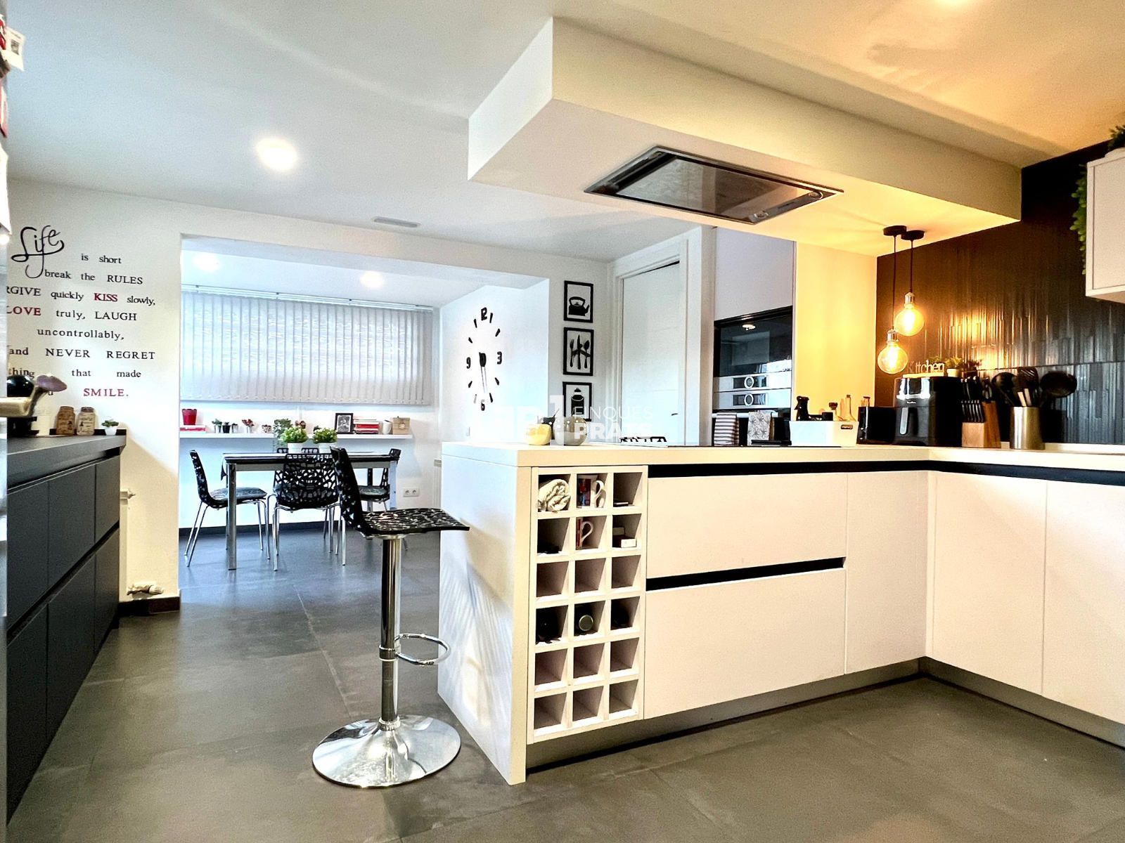 Kitchen of Single-family semi-detached for sale in  Lleida Capital  with Air Conditioner, Heating and Storage room