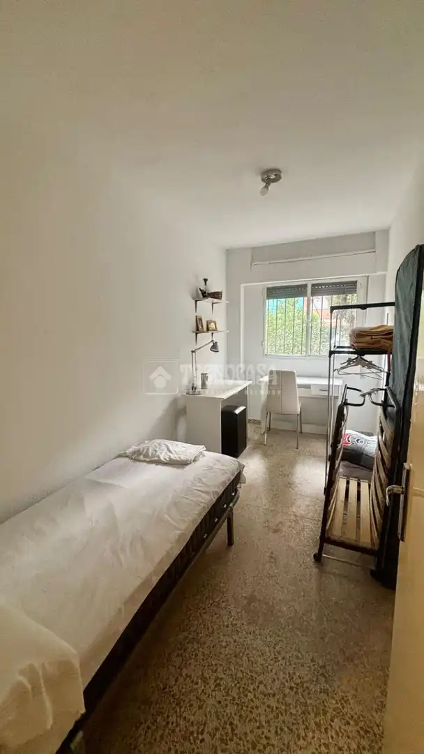 Piso en venta en C. Luz Casanova, Cartuja