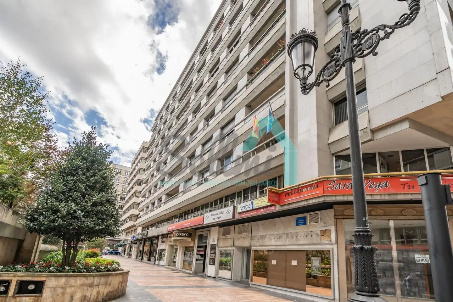Vista exterior de Piso de alquiler en Oviedo  con Calefacción y Amueblado