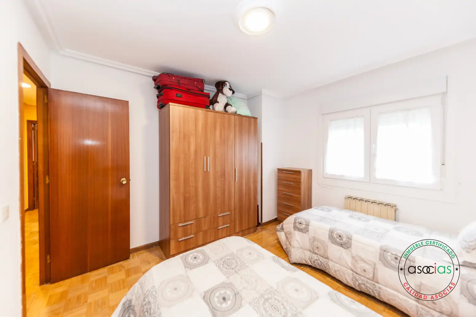 Habitación de Piso en venta en Gijón  con Parquet y Trastero