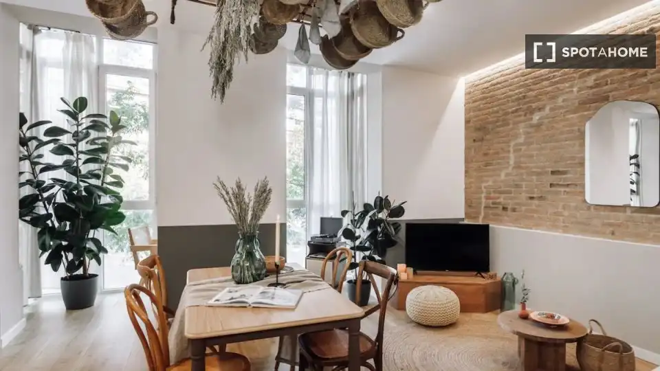 Flat for rent in Sant Antoni, Eixample