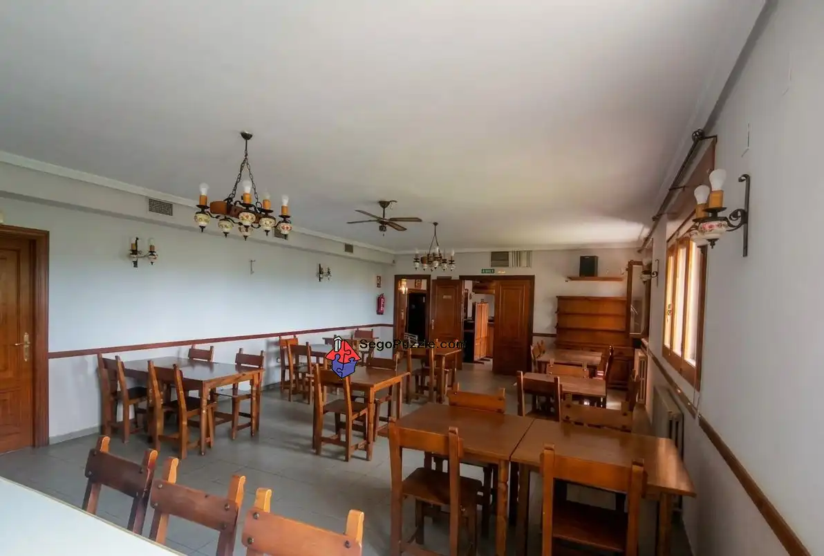 Haus oder Chalet zum Verkauf in Roda de Eresma mit Klimaanlage, Heizung und Terrasse