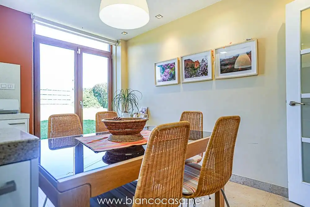 Dining room of Houses for sale in Carballo  with Heating, Private garden and Storage room