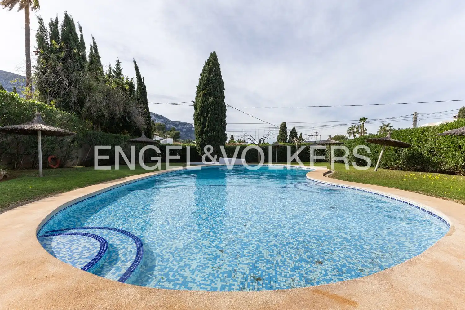 Houses for sale in Las Rotas / Les Rotes