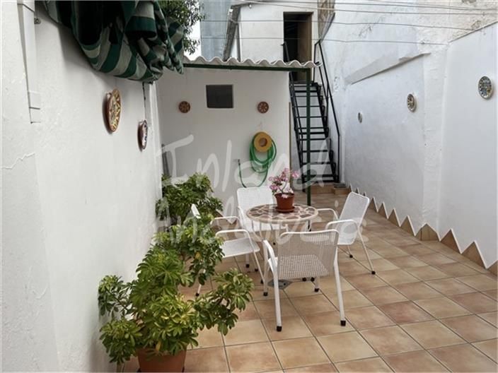 Terrassa de Casa adosada en venda en Priego de Córdoba amb Terrassa, Traster i Internet
