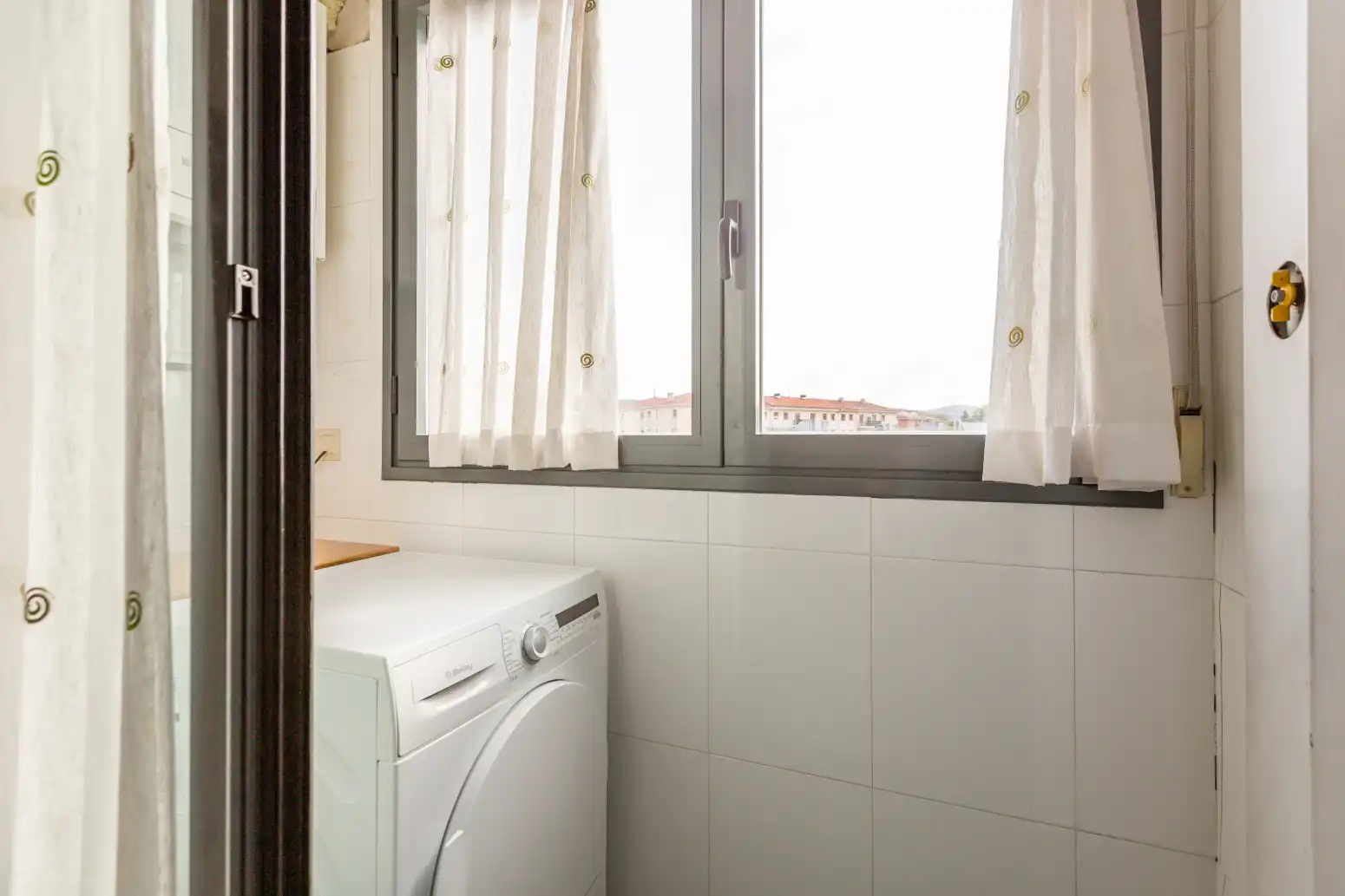 Badezimmer von Wohnung zur Miete in  Pamplona / Iruña mit Heizung und Abstellraum