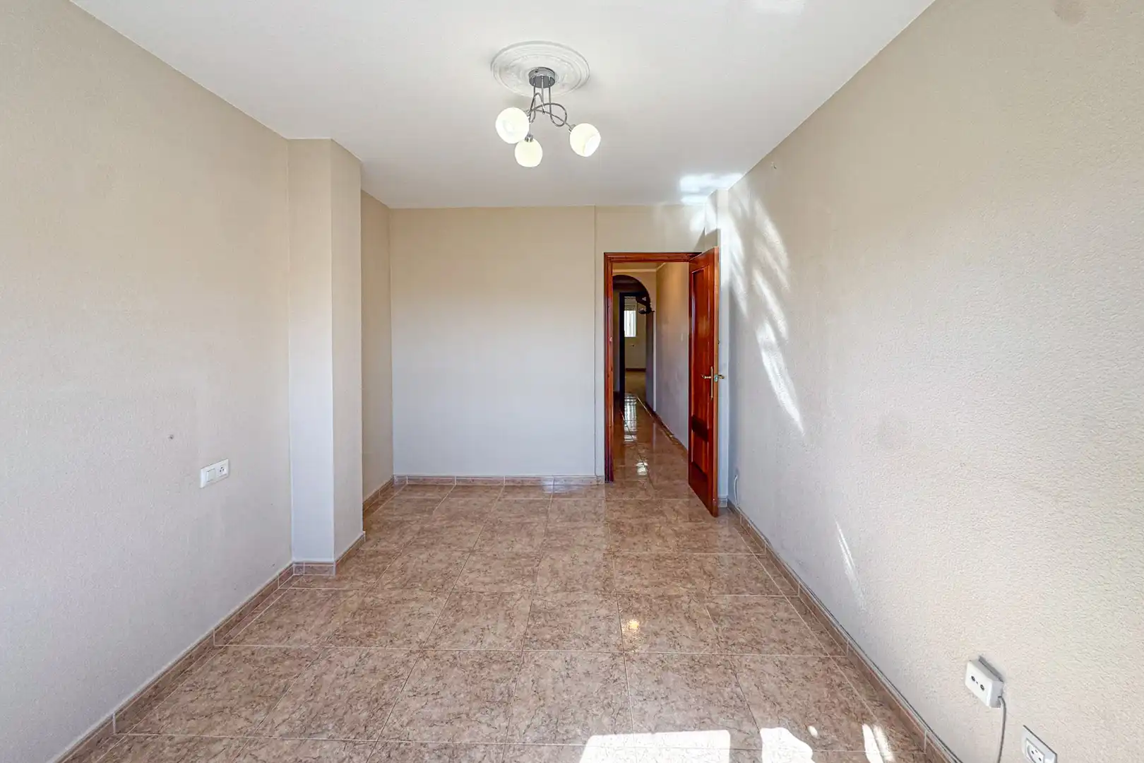 Piso en venta en Almería con Aire acondicionado y Calefacción