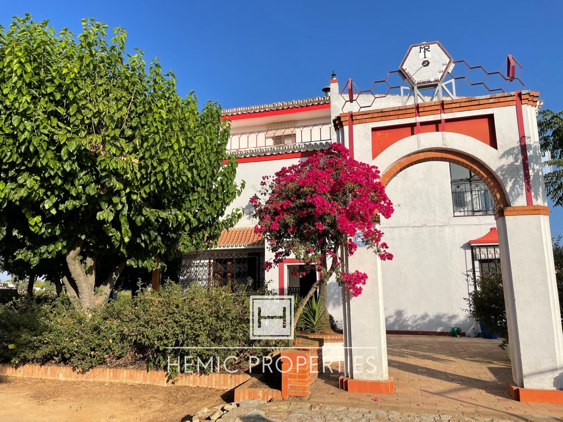Exterior view of Country house for sale in Villanueva del Ariscal  with Air Conditioner, Heating and Private garden