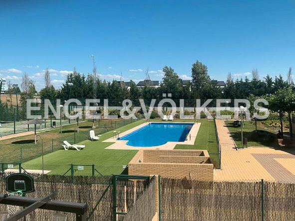 Piscina de Casa o xalet de lloguer en Boadilla del Monte amb Aire condicionat, Calefacció i Parquet
