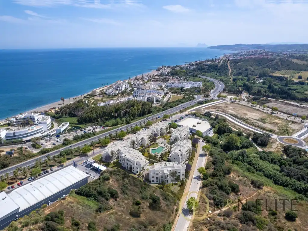 Exterior view of Attic for sale in Estepona  with Air Conditioner, Terrace and Swimming Pool