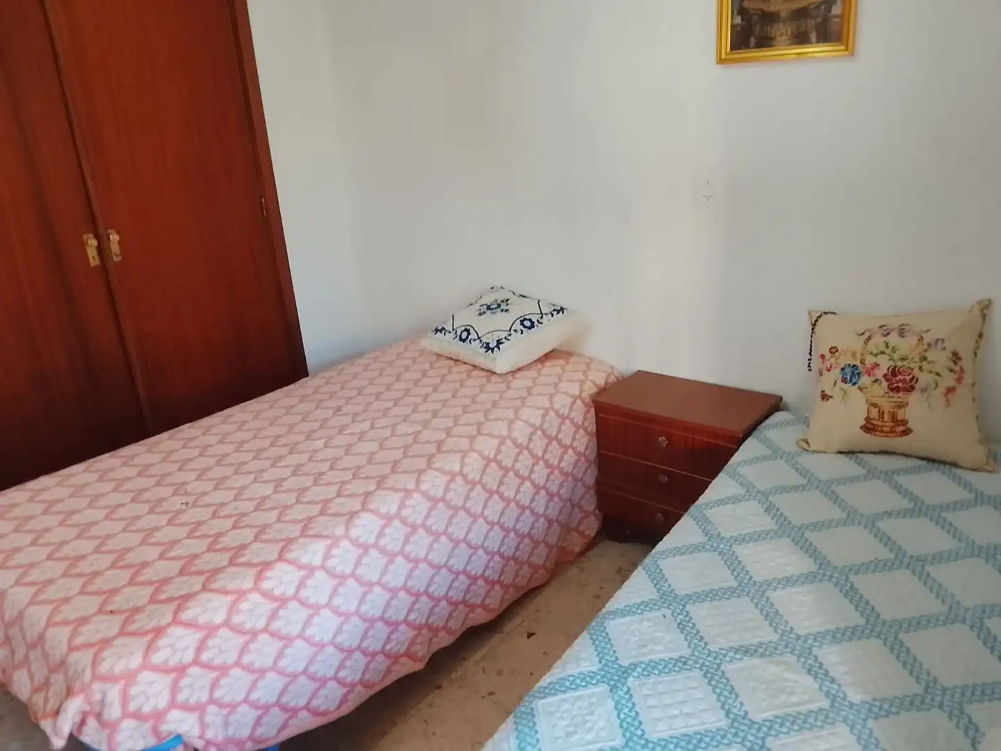 Dormitori de Casa o xalet en venda en Madrigal de la Vera amb Jardí privat