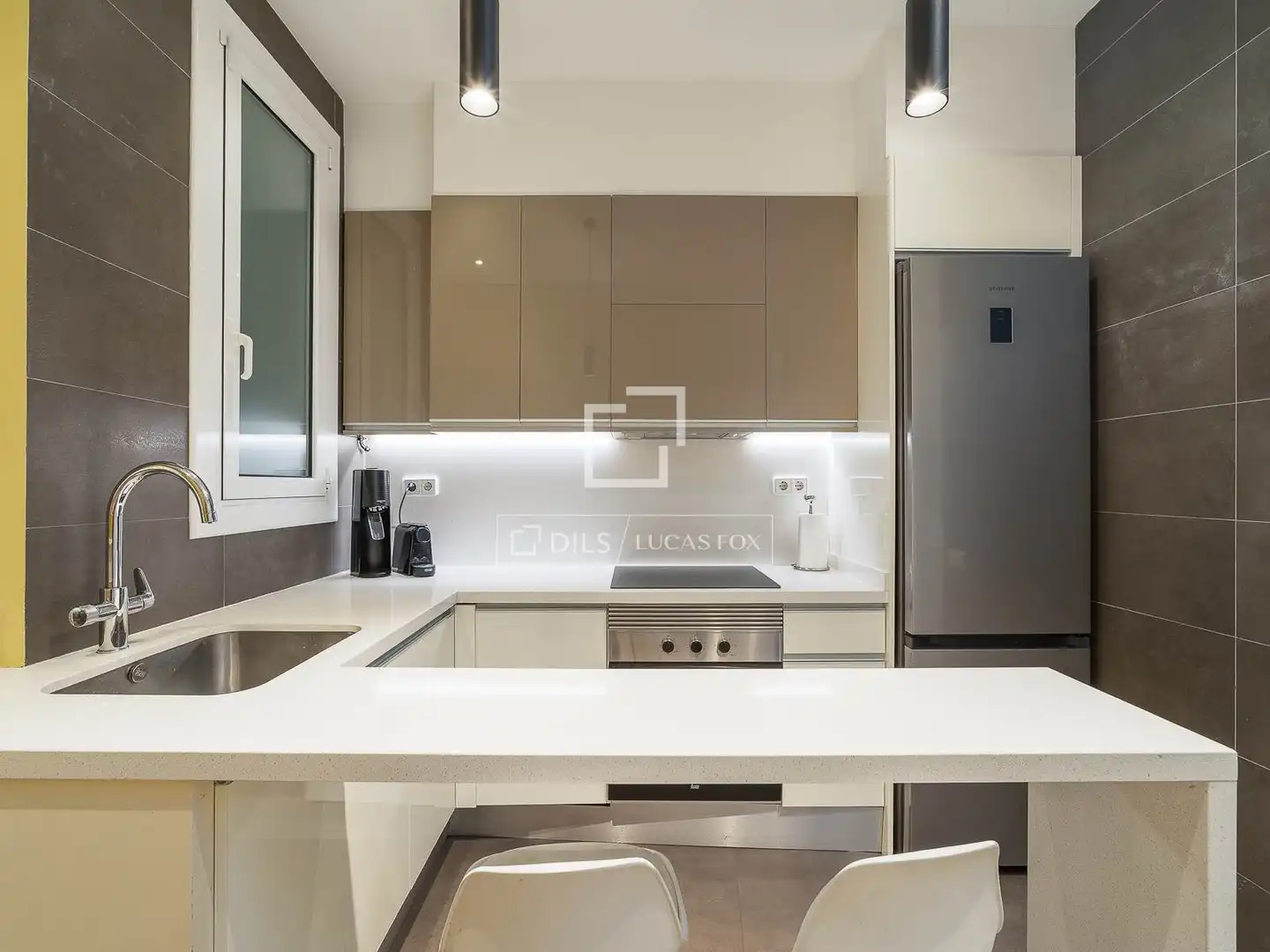 Cocina de Piso en venta en Barcelona con Aire acondicionado, Terraza y Amueblado