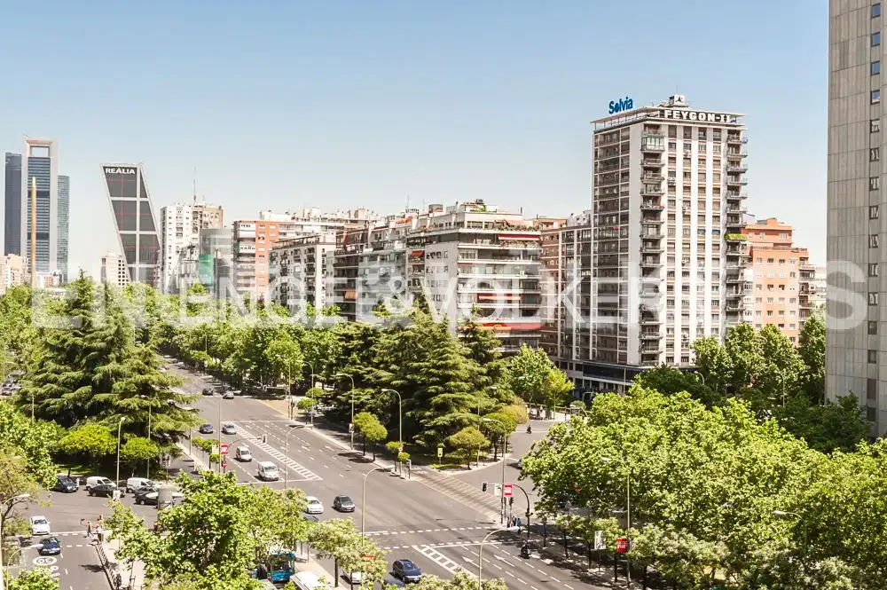 Vista exterior de Piso en venta en Madrid con Aire acondicionado y Calefacción
