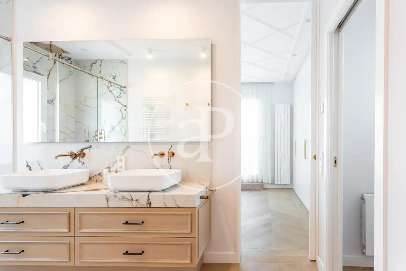 Baño de Piso de alquiler en Barcelona con Aire acondicionado, Calefacción y Terraza