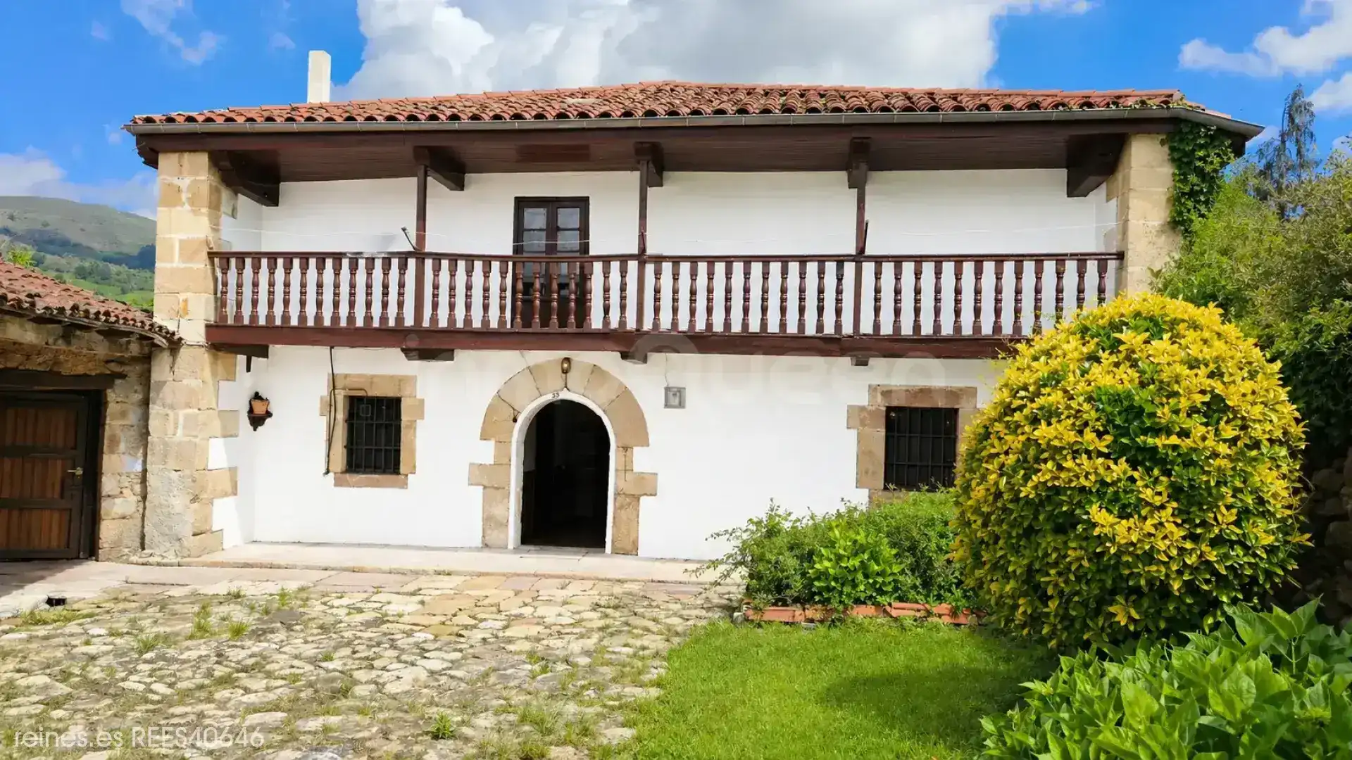 Vista exterior de Casa o chalet en venta en Anievas