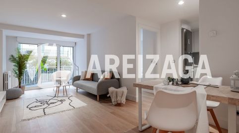 Foto 3 de Piso en venta en Askatasunaren Hiribidea Libertad, 33, Área Romántica, Donostia - San Sebastián
