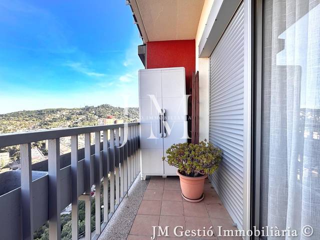 Piso en Venta en Ciutat Meridiana