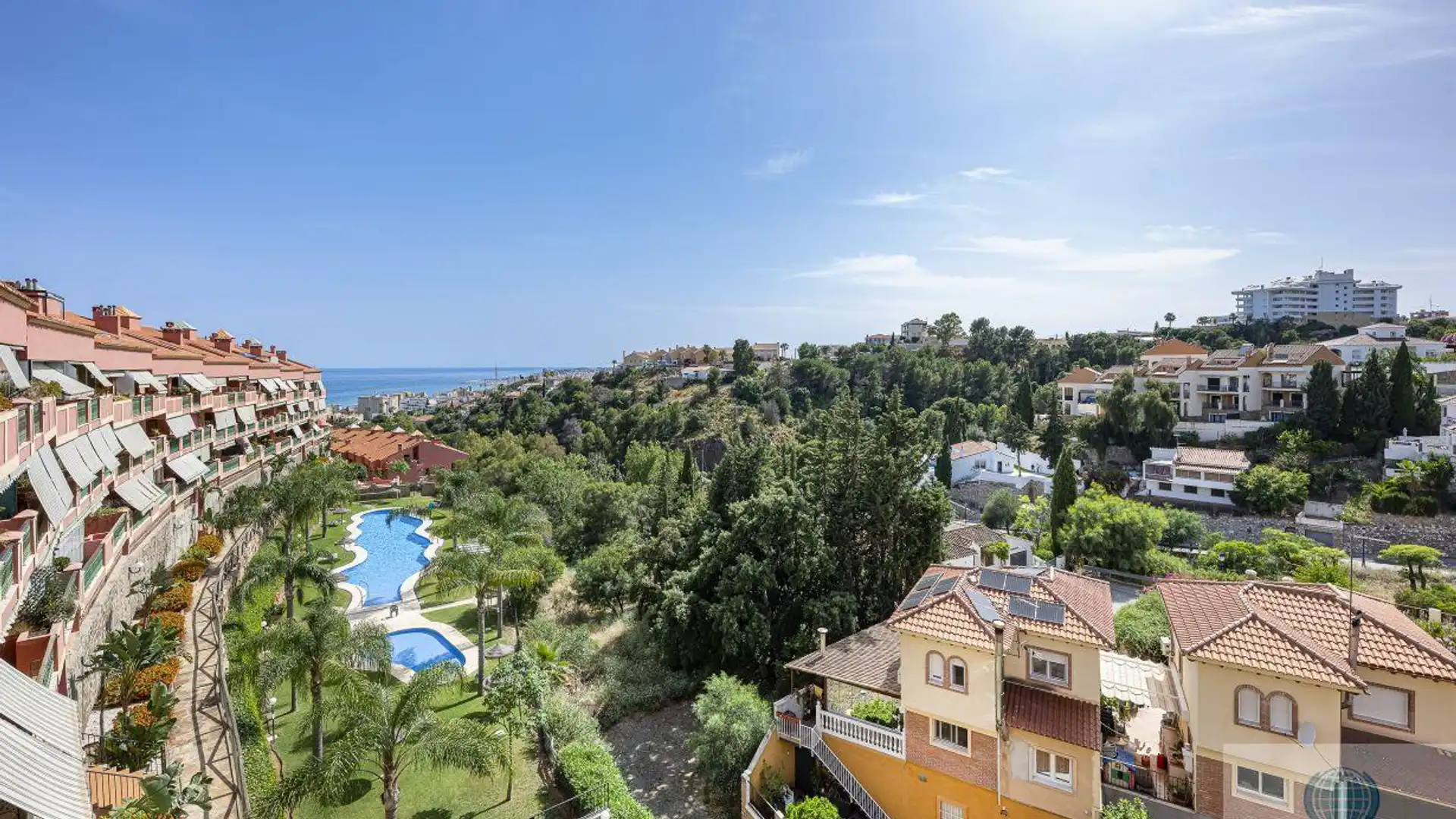 Vista exterior de Ático en venta en Fuengirola con Aire acondicionado, Terraza y Trastero
