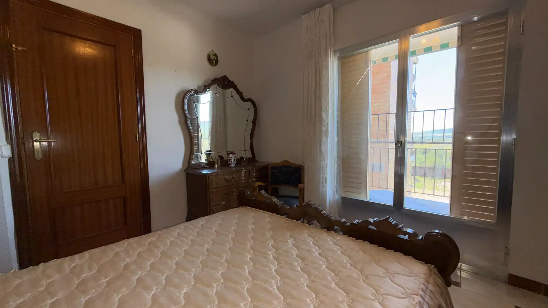Habitación de Piso en venta en Aldea del Fresno con Aire acondicionado, Terraza y Amueblado