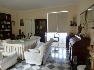 Casa con balcón en venta en Centro - Calzada - Cabo Noval