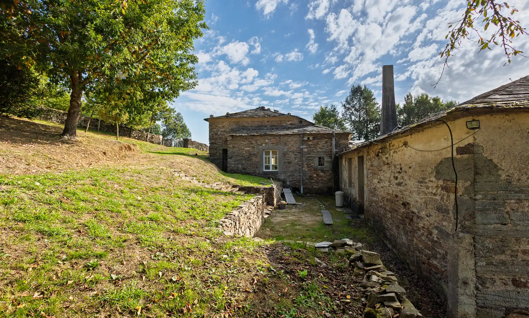 Vista exterior de Finca rústica en venta en A Fonsagrada  con Amueblado