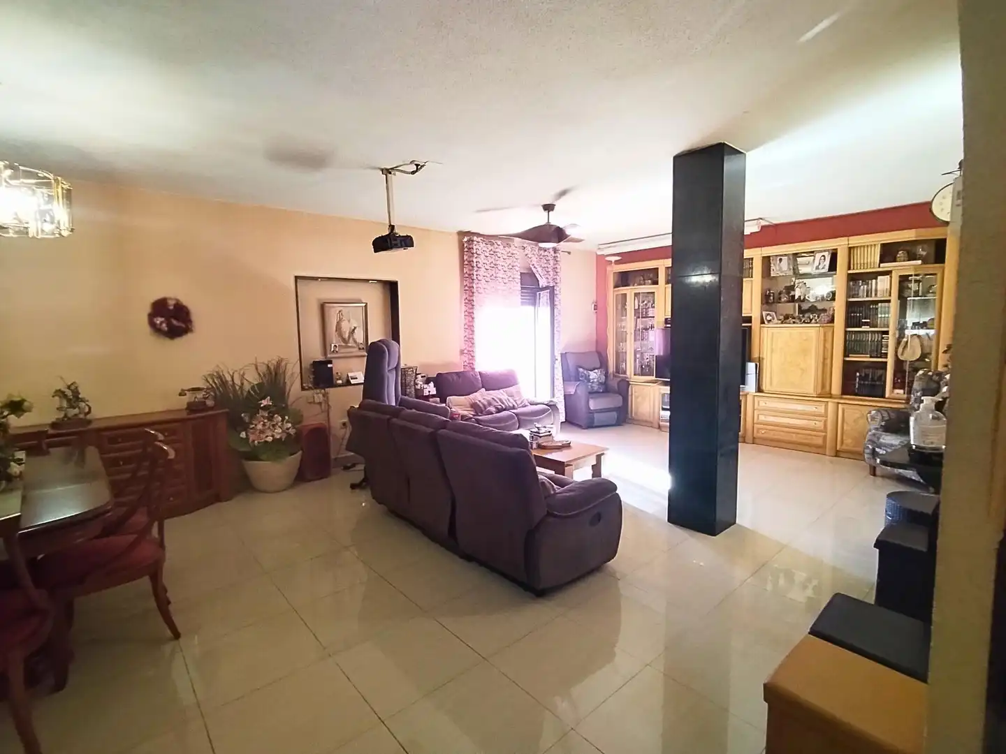 Sala de estar de Casa o chalet en venta en Campo Real con Aire acondicionado, Calefacción y Jardín privado