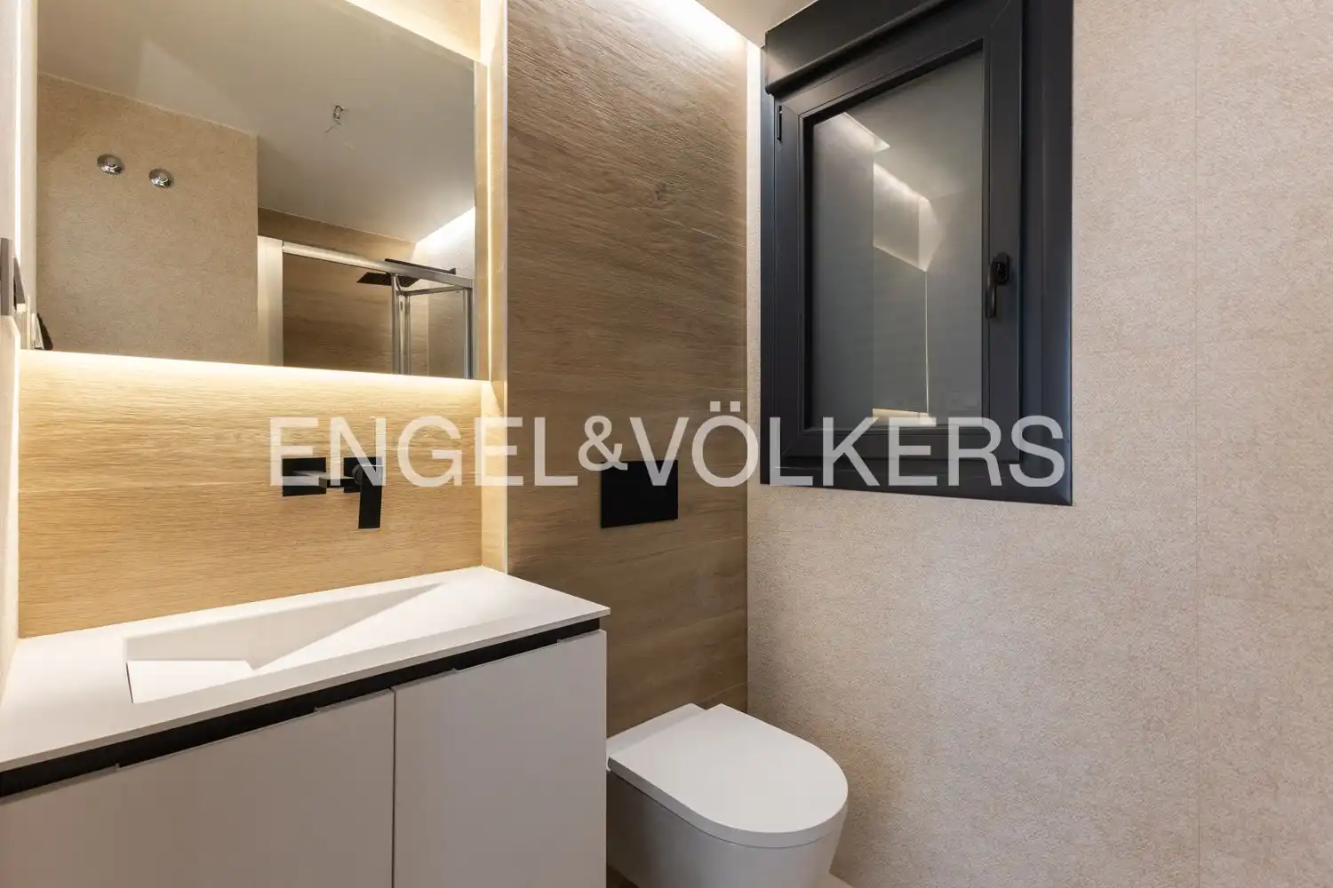 Bathroom of Attic for sale in Dénia  with Air Conditioner, Heating and Terrace