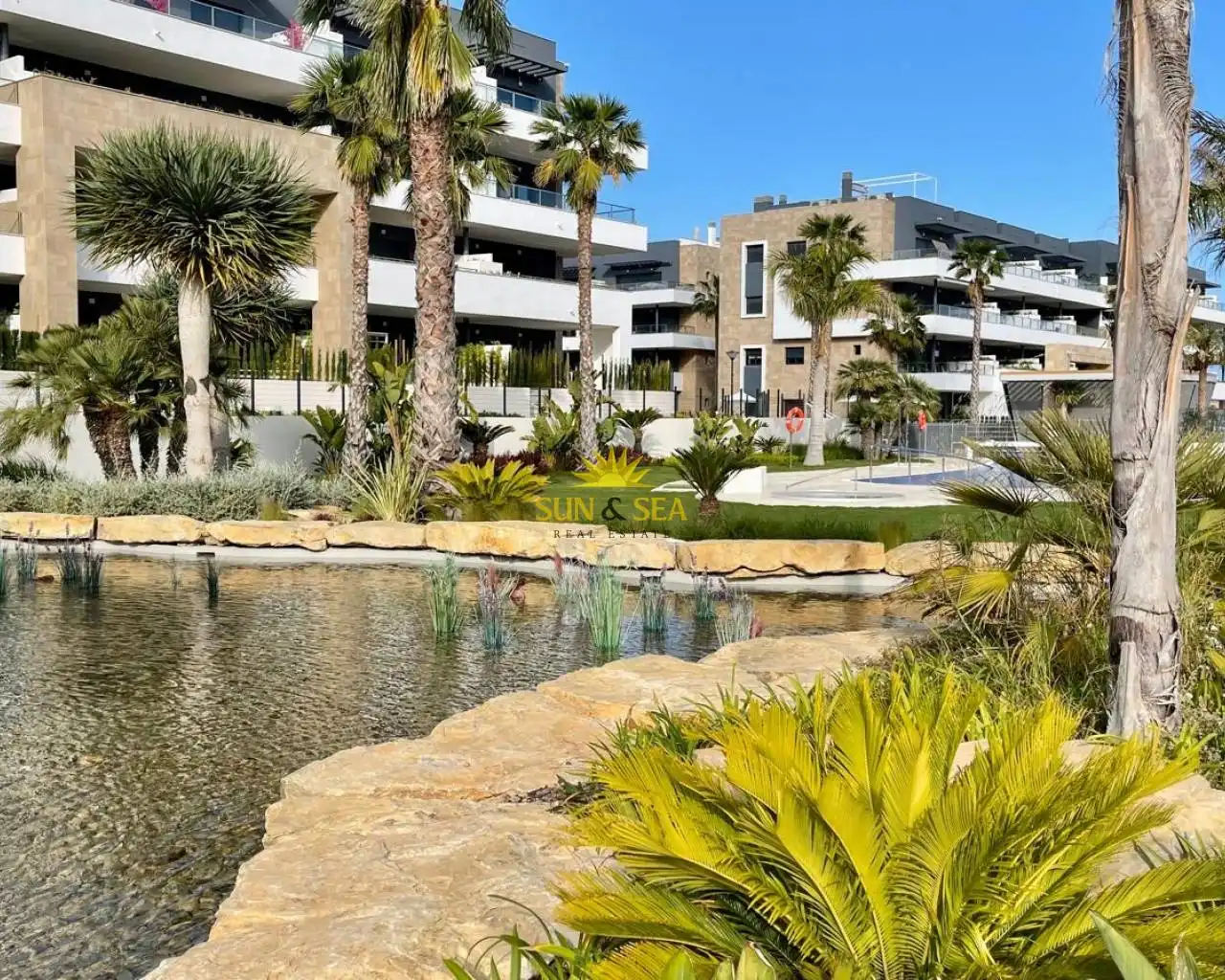 Vista exterior de Ático de alquiler en Orihuela con Aire acondicionado, Calefacción y Terraza